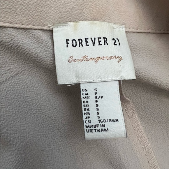 Forever 21 Beige Light Flowy Trench Coat Small - Picture 4 of 4